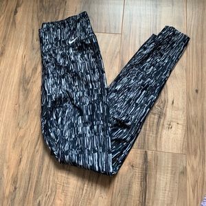 Nike high waisted leggings